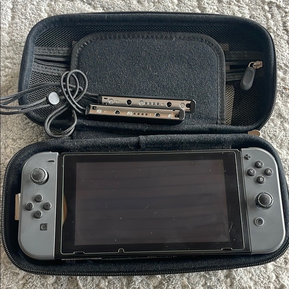 Nintendo Switch Console - Gray MOD HAC 001(-01) with controller - Picture 1 of 9